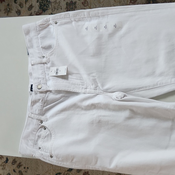 Worn once! GAP Mid Rise Best Girlfriend Jeans Size 30 - Picture 4 of 12